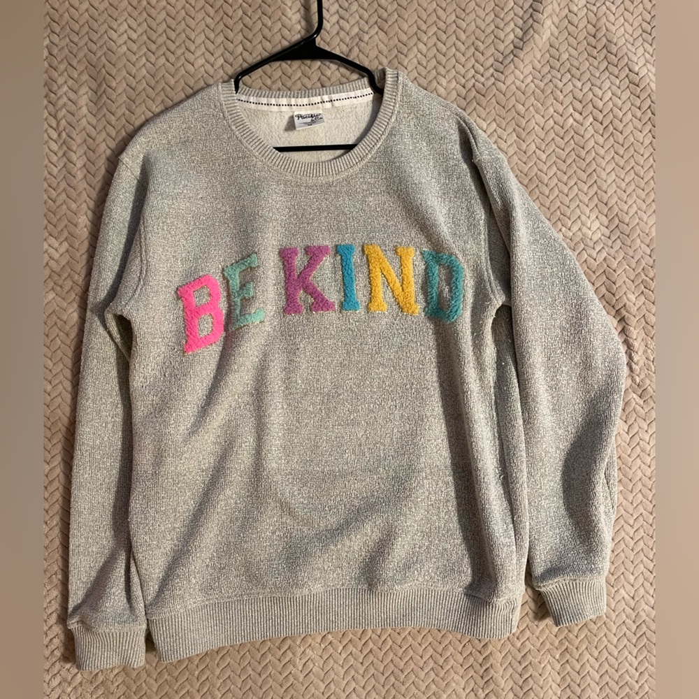 SOFT CREWNECK SWEATER